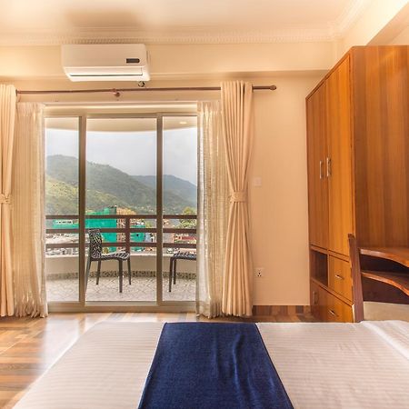 Hotel White Pearl Pokhara Dış mekan fotoğraf