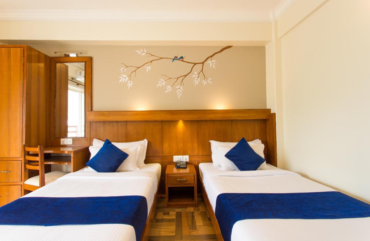 Hotel White Pearl Pokhara Dış mekan fotoğraf