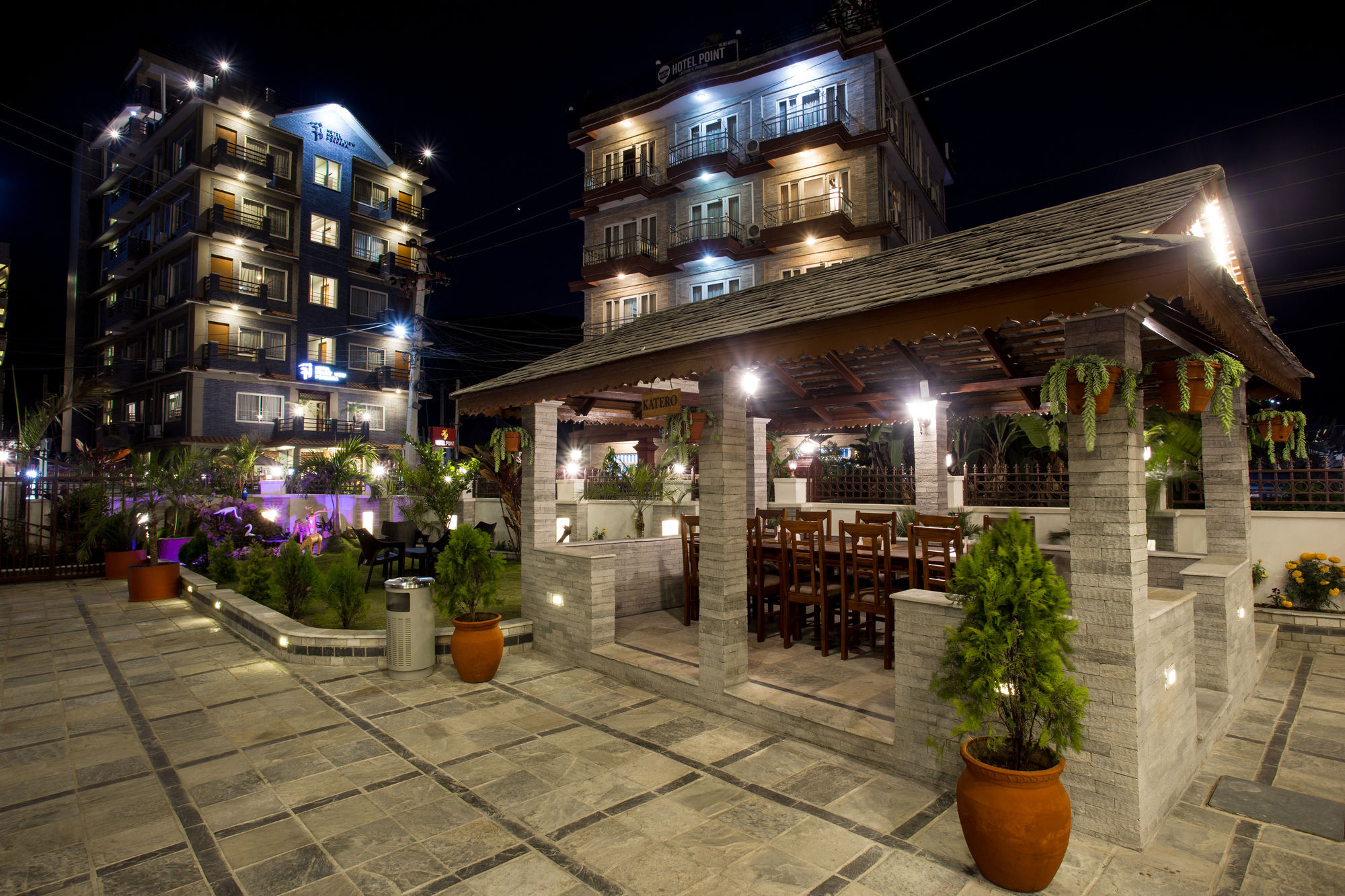 Hotel White Pearl Pokhara Dış mekan fotoğraf