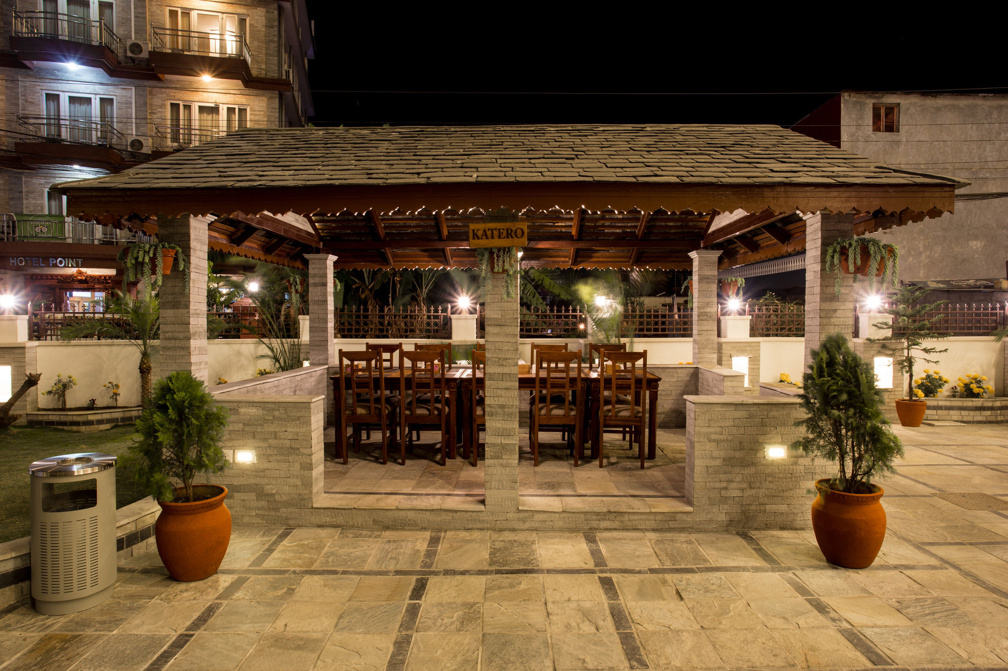 Hotel White Pearl Pokhara Dış mekan fotoğraf