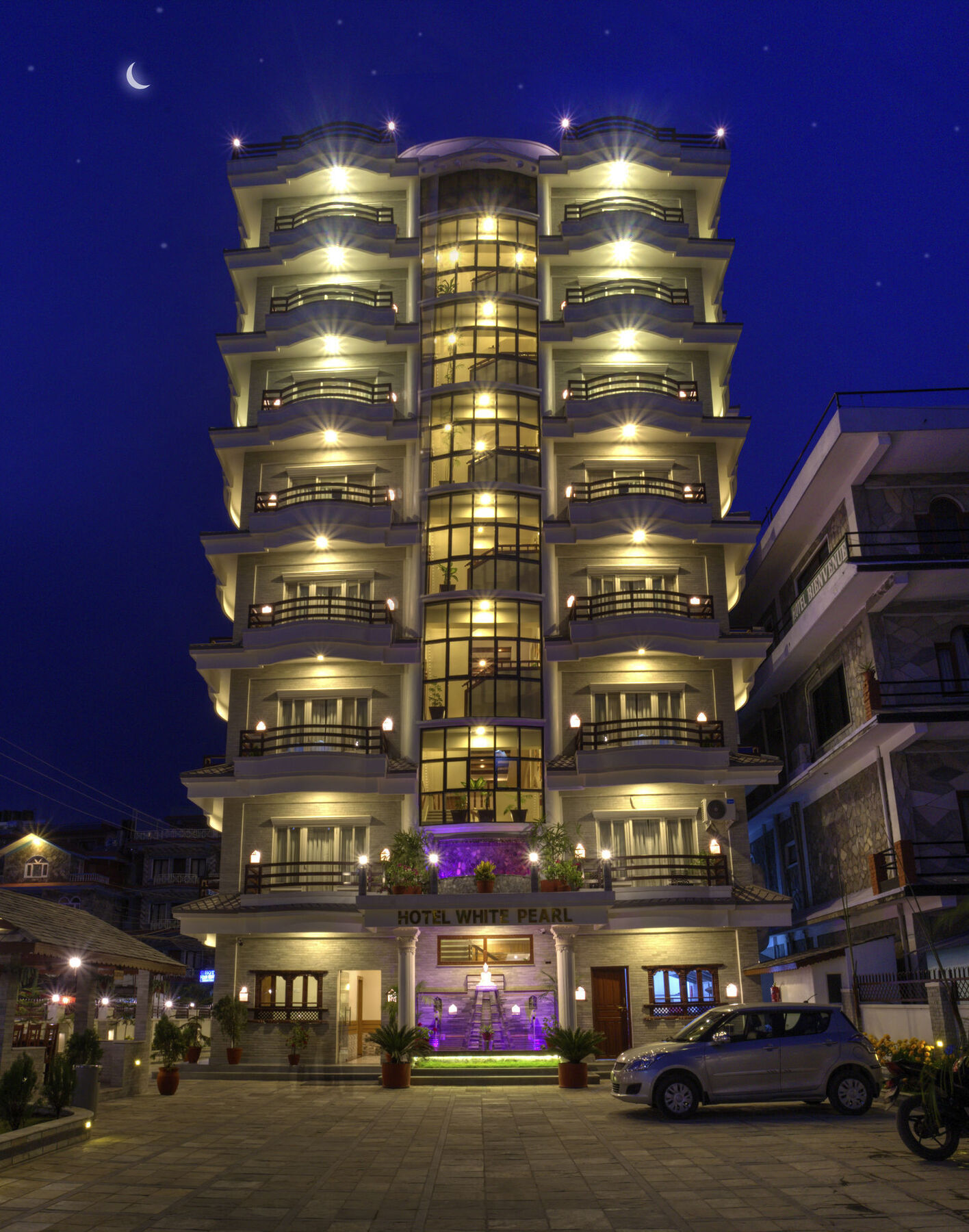 Hotel White Pearl Pokhara Dış mekan fotoğraf